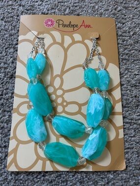 Penelope Ann Teal Marbled Statement Necklace